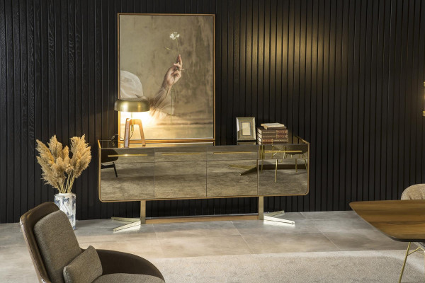 Mobilna konsola boczna Specchio Armadio Lowboard z lustrzanymi frontami