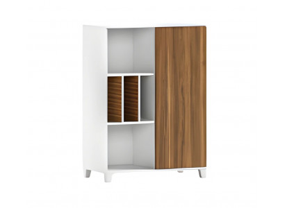Nowoczesna szafa z drewna i białego koloru z otwartymi półkami i eleganckimi drzwiami