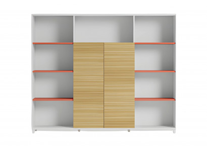 Elegancka szafa biurowa z drewnianymi półkami i pomarańczowymi akcentami