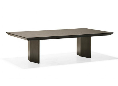 Elegancki stół kawowy z brązowego drewna w stylu klasycznym