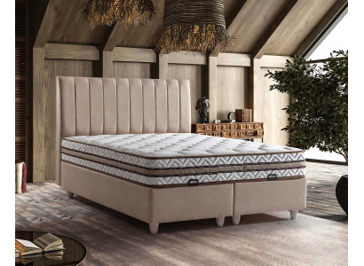 Łóżko z beżowego materiału z eleganckim materacem