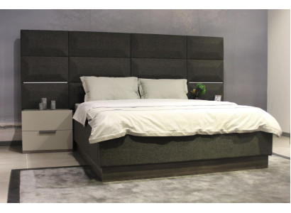 Luksusowy zestaw Sypialnia Designerskie Łóżko 2x Stolik nocny Drewno Całkowicie nowe 3 sztuki.
