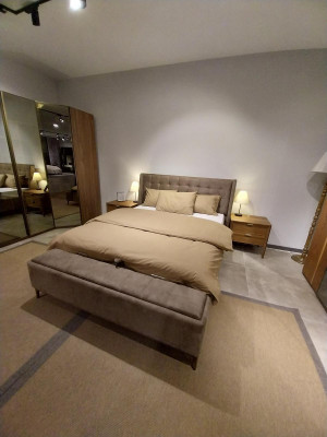 Sypialnia luksusowe łóżko podwójne projekt eleganckie nowoczesne łóżko nowy hotel