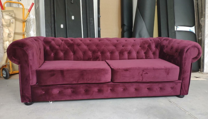 Sofa 2 miejsce do siedzenia Tapicerowanie Metal Design Kanapy Aksamit Vintage Style Chesterfield