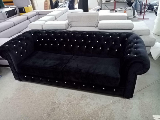 Sofa 2 miejsce do siedzenia Tapicerowanie Metal Design Kanapy Aksamit Vintage Style Chesterfield