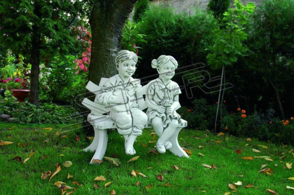 Dziewczyna siedząca Postać Statua Figury Rzeźba Posągi Ogród