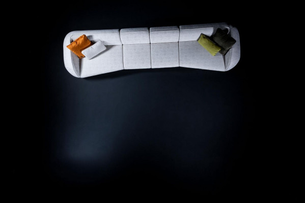Szara sześcioosobowa kanapa do salonu tapicerowana sofa luksusowe designerskie meble