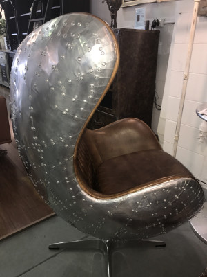 Eggchair Skóra brązowy metal srebrne uszyFotel Egg Chair Flieger Club