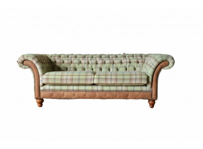Luksusowa designerska sofa w stylu Chesterfield z trzema siedziskami