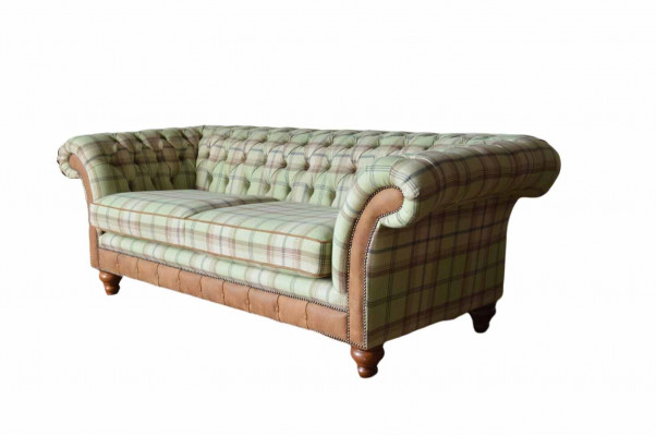 Luksusowa designerska sofa w stylu Chesterfield z trzema siedziskami