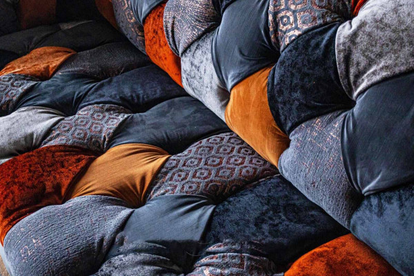 Chesterfield 3 miejsce siedzące Sofa Kanapa Włókienniczy Aksamit Luxury Podkładka Siedziba Big Aksamit