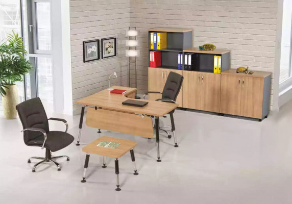 Designerski zestaw mebli biurowych Biurko stolik kawowy Szafa 3-częściowy