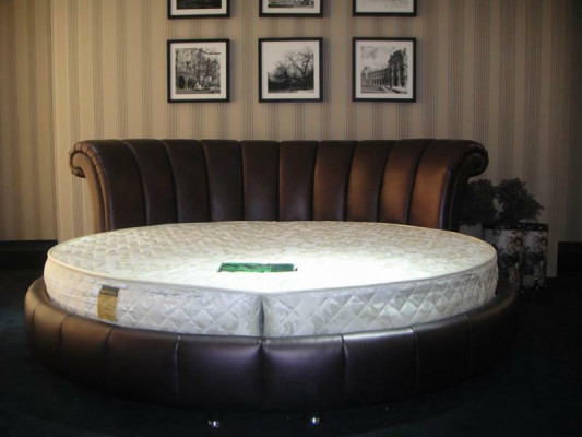 Okrągłe łóżko Chesterfield Design łóżka Łóżko tapicerowane łóżko okrągłe Podkładka Round