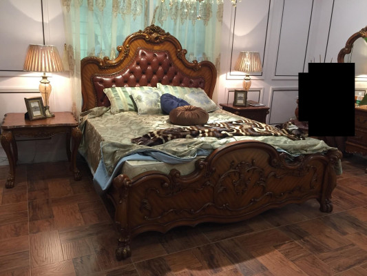 Klasyczne łóżko barokowe w stylu rokoko Chesterfield podwójne łóżko Skóra Hotel