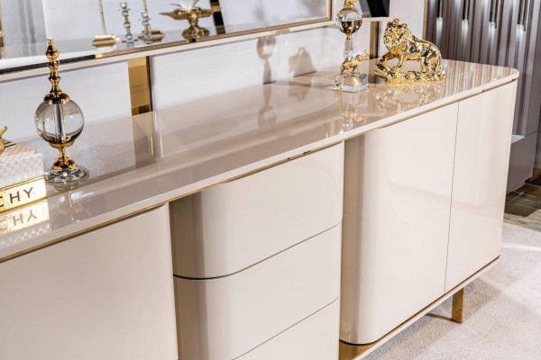 jadalnia Stół Kompletny 4 Krzesła Kredens Lustro Zestaw 7-częściowy Stół obiadowy