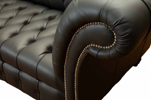 Luksusowa czteroosobowa sofa 4 miejsce do siedzenia w salonie Chesterfield English materiał design