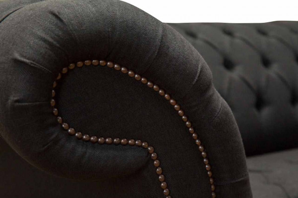 Sofa Chesterfield 4 miejsce do siedzenia Czarny Material Living Room Design Couch Podkładka