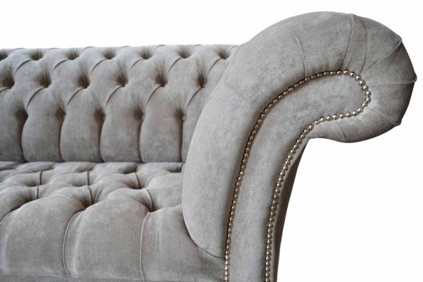 Szara Kanapa Chesterfield Trzyosobowa Sofa z poduszkami do siedzenia Sofa Meble Nowość