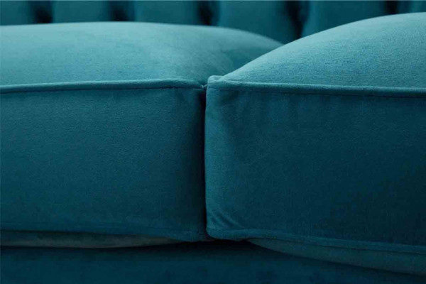Chesterfield Trzyosobowa niebieska materiałowa sofa do salonu Podkładka Sofa