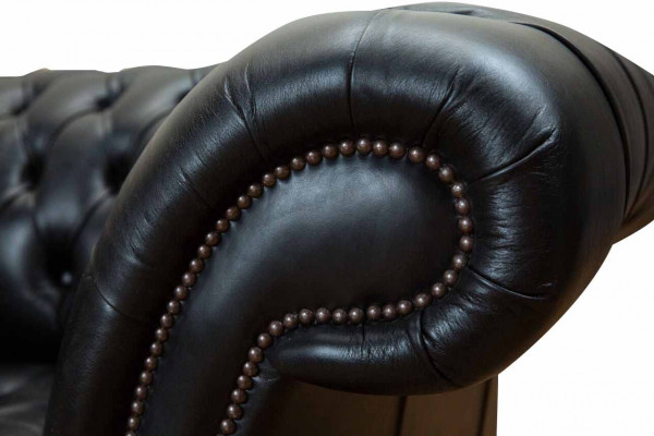 Luksusowa trzyosobowa sofa 3 miejsce do siedzenia Sofy miejsce do siedzenia Skóra Czarny Chesterfield