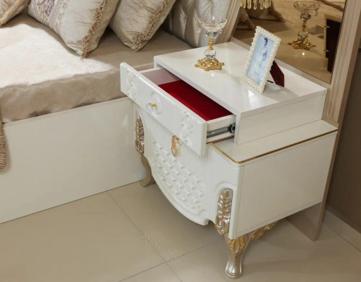 Sypialnia Zestaw Łóżko z Ławką 2x Szafki nocne Design Luksusowy nowy 3-częściowy