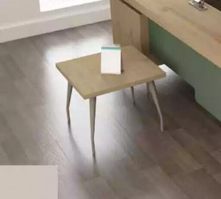 Klasyczny jasny stolik kawowy Nowoczesny design Zgłoszenie Drewniany stolik biurowy