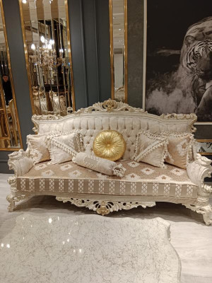 Elegancka Sofa 3 miejsce do siedzenia Noble Stylowe Meble do Salonu Sofa Beżowa Nowość
