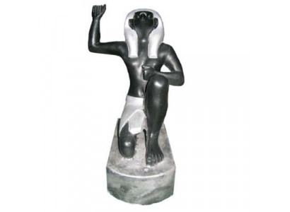 Figurka faraona egipskiego z Plastikowego, wysokość 21 cm