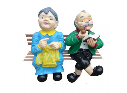 Figura dekoracyjna rzeźba statua 64 cm figurki posągi rzeźby para emerytów ogród