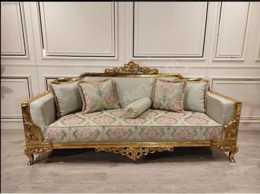 Klasyczna kanapa trzyosobowa barokowa beżowa sofa trzyosobowa kanapy meble sofy