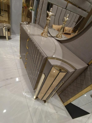 Kredens z Lustro Modern Kredens z Lustro Luxus Moder design Sypialnia