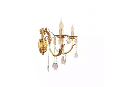 Kinkiet oświetlający wnętrze domu, nowy kryształowy korytarz