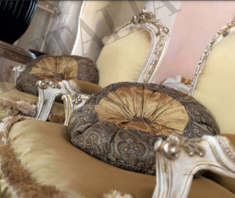 Fotel Biblioteka Czytanie Krzesło UszyFotel Sofa Podkładka Włoskie Meble Luxury