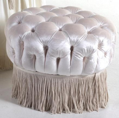 Hoker klubowy do salonu Meble Krzesło tapicerowany design Klasyczny salon Włochy