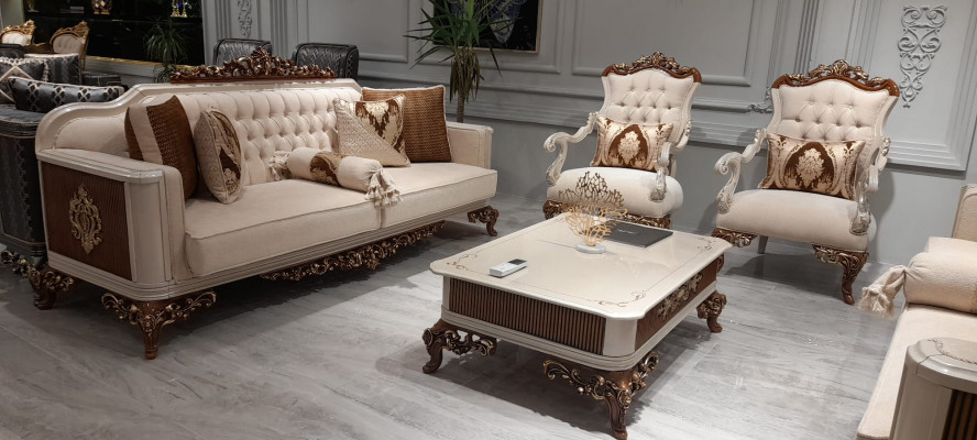 Trzyosobowa kanapa Chesterfield Baroque Meble Sofa Kanapy Materiał Złoty