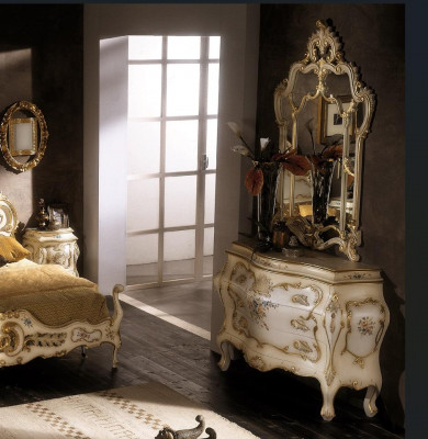 Sypialnia Meble Toaletka Stoły Komody Komody Kredens