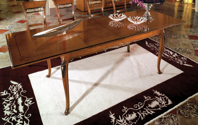 Stoły do ​​jadalni Meble 110x110cm stoły HolzZimmer Design Stół obiadowy Drewno Tabela Classic