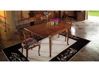 Stoły do ​​jadalni Meble 110x110cm stoły HolzZimmer Design Stół obiadowy Drewno Tabela Classic
