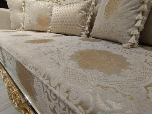 Zestaw sofowy 3+1 miejsce do siedzenia Zestaw wypoczynkowy Kompletny Włókienniczy Drewno Salon Luksusowa Sofa Nowość