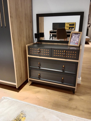 Ekskluzywny Design Kredens z Lustro Sypialnia Kredens Design Szafa