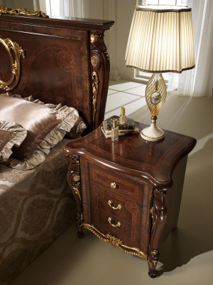 Podwójne łóżko Łóżko Drewno Design łóżka Antyk Style Baroque Rokoko 2x Szafki nocne Nowość