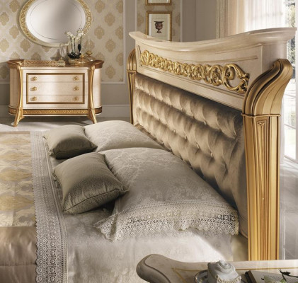 Łóżko 2x Stolik nocny Design Classic Sypialnia 3-częściowy. Luksusowy zestaw łóżek Meble