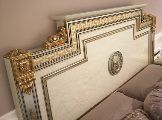 Łóżko 2x Stolik nocny Design Sypialnia Classic 3-częściowy. Luksusowy zestaw łóżek Meble