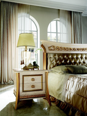 Stolik nocny konsola nocna Meble Sypialnia Classic Meble Classic Baroque