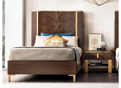 Łóżko Stolik nocny Sypialnia Łóżko tapicerowane Classic Designer Meble arredoclassic