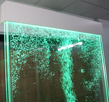 Nowoczesna ściana działowa wodna LED Dekoracyjna ściana wodna Podświetlana Ściana