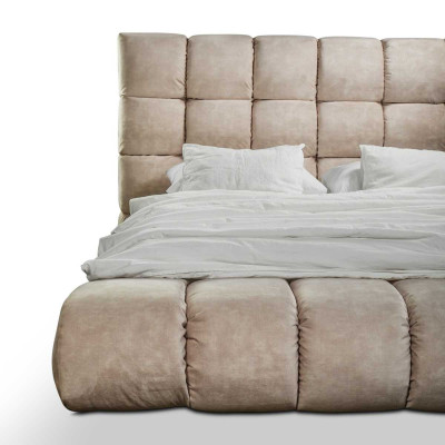 Luxuri Plush Łóżko w Sypialni Duże poręczne designerskie łóżko New Interior