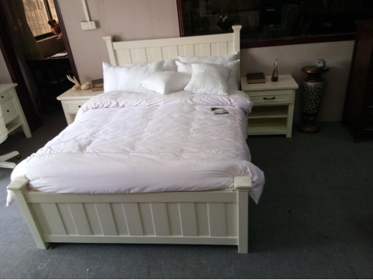 Classic Podwójne łóżko Łóżko Łóżko w stylu wiejskiego domu Real Drewno