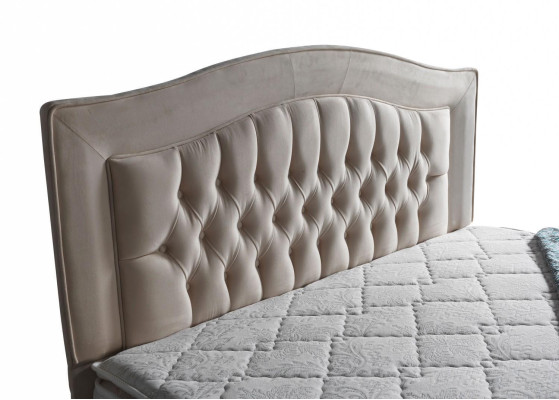 Łóżko Design bed Luxury Beige Podkładka Sypialnia Meble Silver Chesterfield