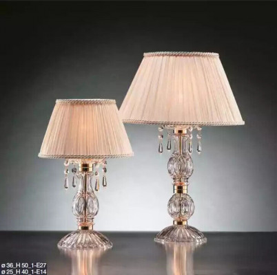 Lampa stołowa w stylu antycznym, beżowa, żyrandol, kryształowe lampy stołowe